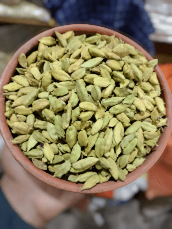 Sabz Elaichi (سبز الائچی)