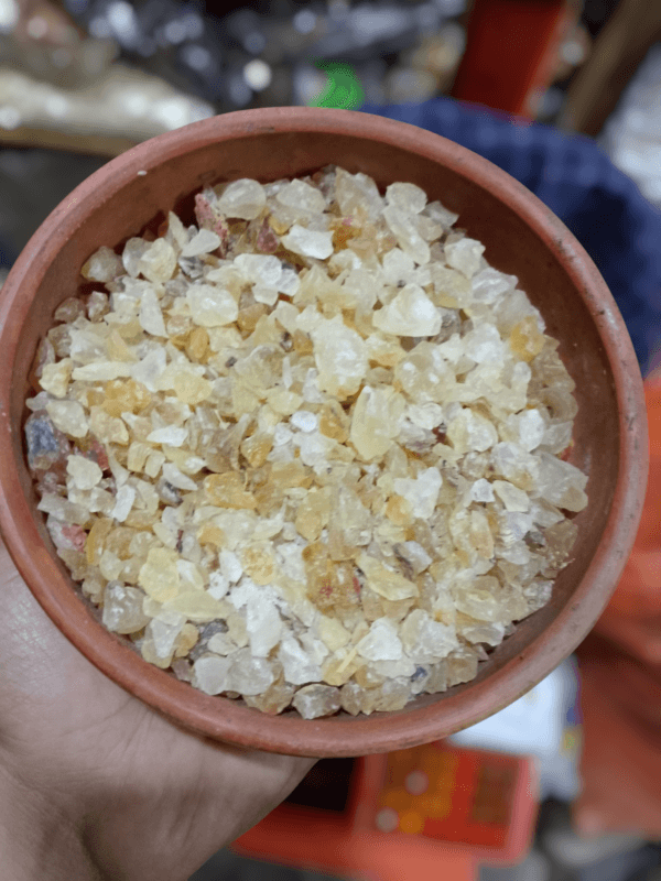 Gond Katira (گوند کتیرا)